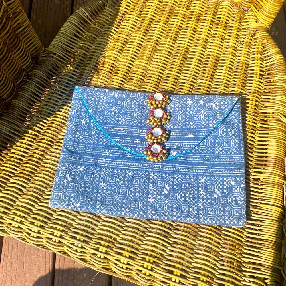 Batik & embellished clutch🌺NWTs